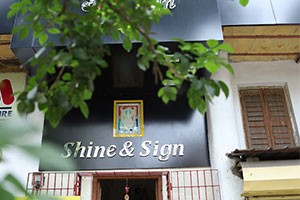 Shine & Sign - Kalighat, Kolkata