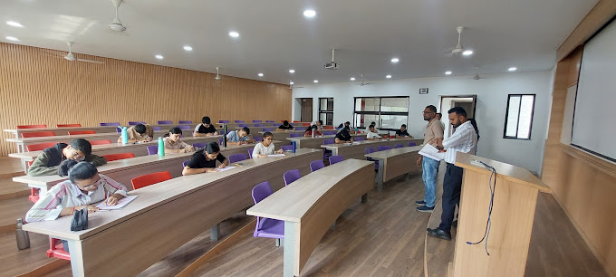 Career Launcher - University Road, Rajkot