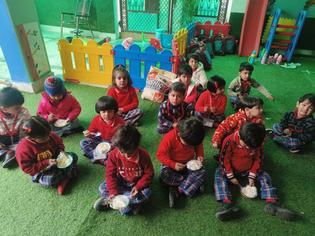 Apple Tree Play School - Sikandra, Agra