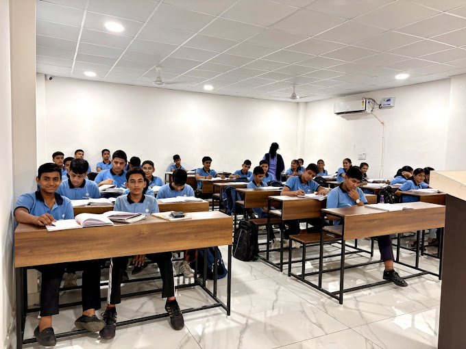 Carrer Point - Friends Colony, Mahendragarh