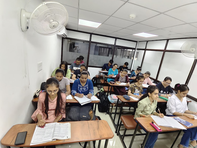 Career Launcher - University Road, Rajkot