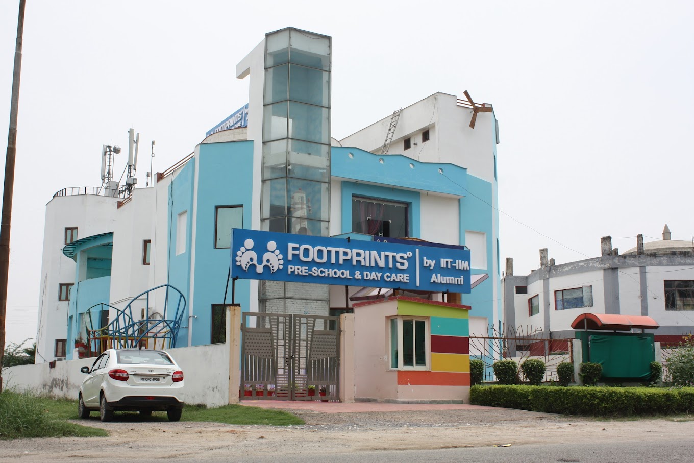 Footprints Play School & Day Care - NHPC Society, Greater Noida