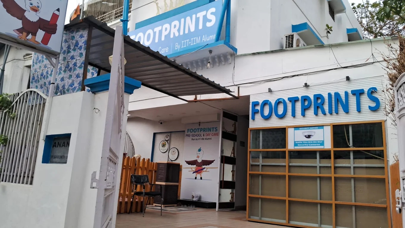 Footprints Play School & Day Care - Kalpana Lok Colony, Indore