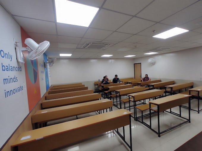 Aakash Institute - Vijay Nagar, Indore