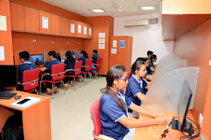 Aakash Institute - Adajan, Surat