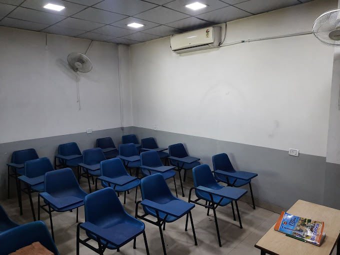 Career Launcher - Gamma 1, Greater Noida